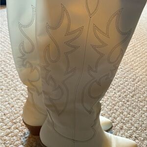 12th Tribe White Cowboy Boots Size 8
